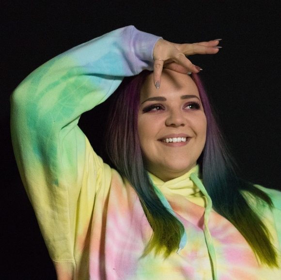 Meet your Posher, Deanna - Picture 1 of 1